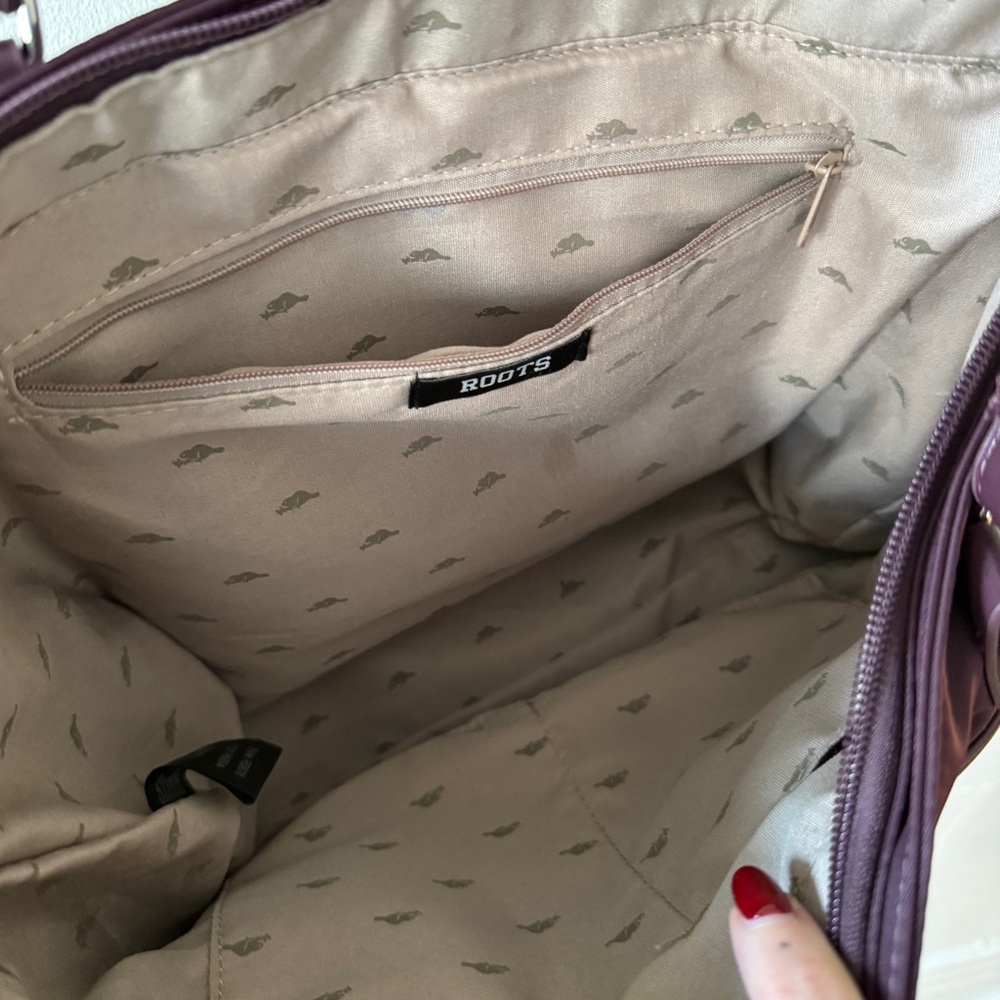 Roots | Purple Nylon Tote Bag | Everyday Carry-All Travel Shoulder Tote Bag - Picture 8 of 13